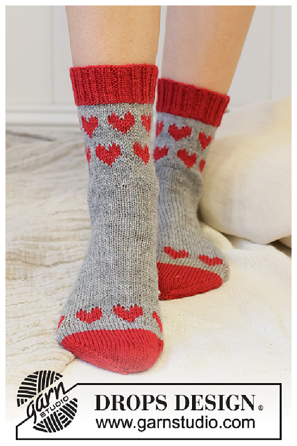 Heart Dance Socks Free Knitting Patterns 