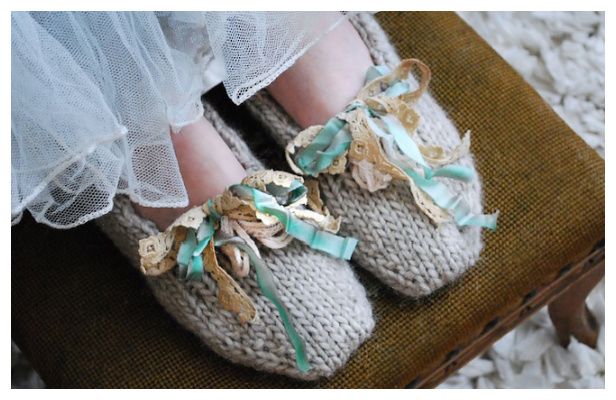 One-Piece Flat Slippers Free Knitting Pattern