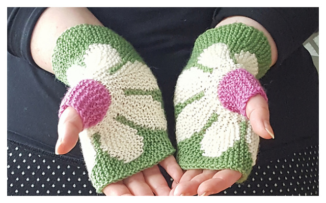 Blümchen Fingerless Gloves Knitting Pattern