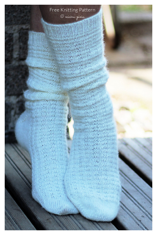 Blueberry Waffle Socks Free Knitting Pattern